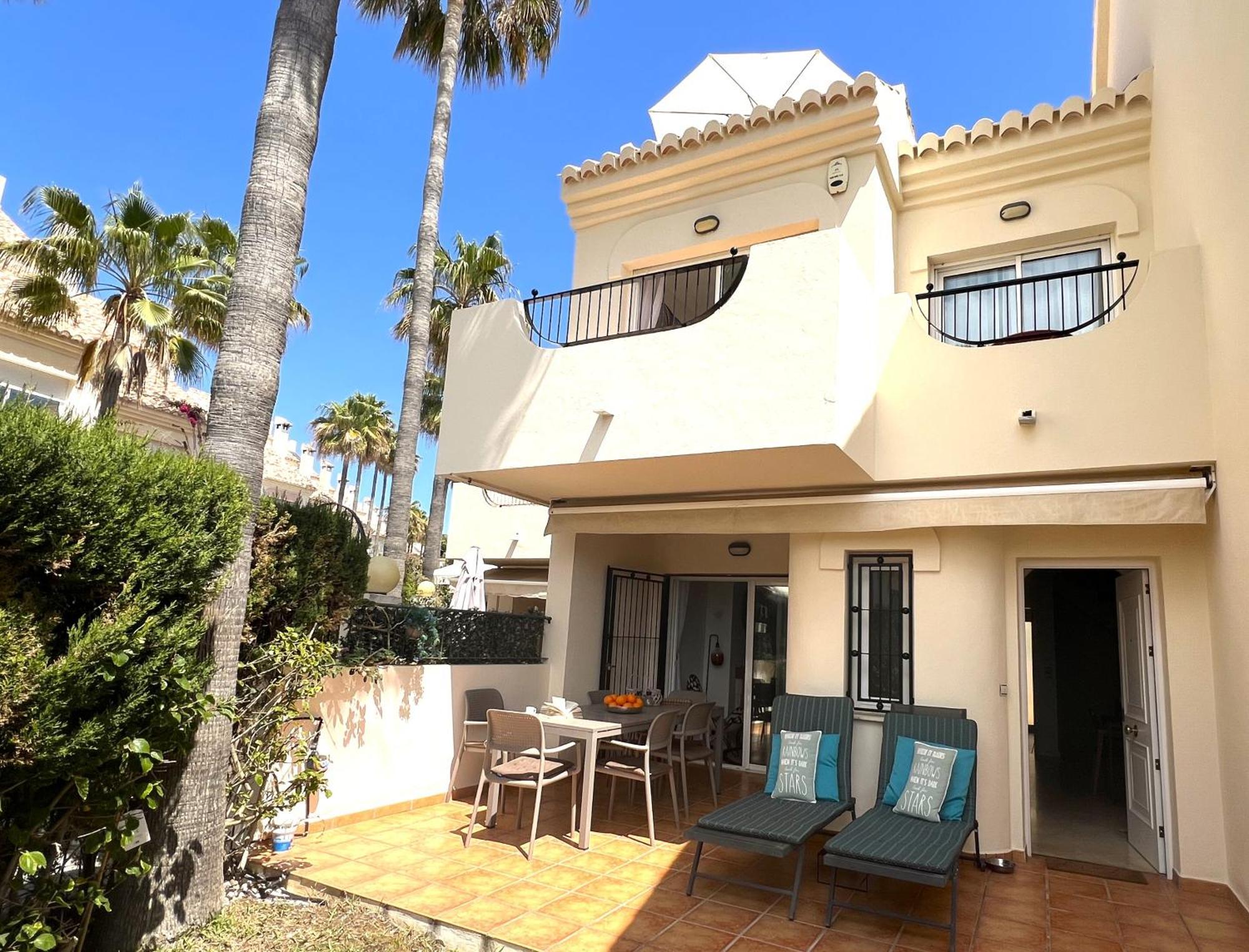 Stylish Townhouse In Beachfront Complex Marbella Exteriör bild