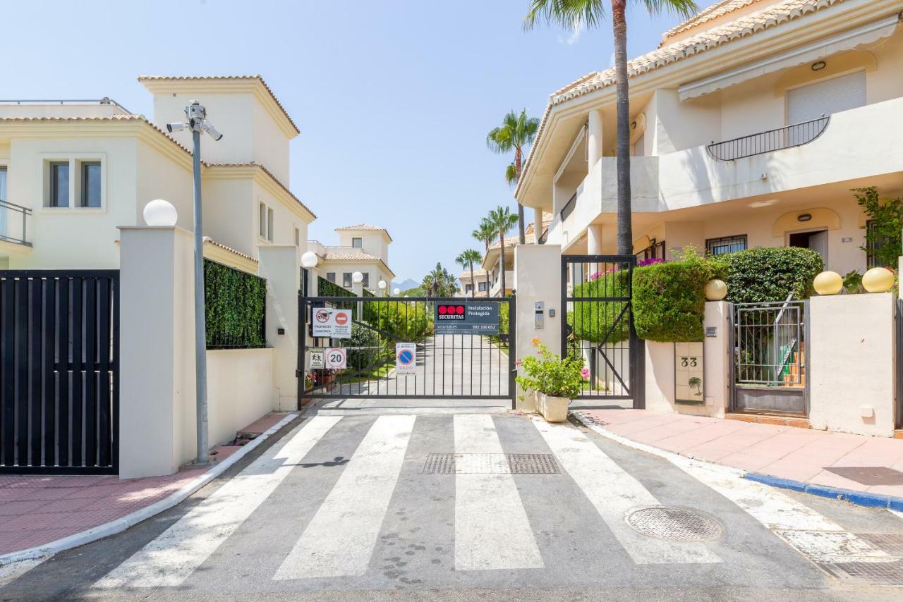 Stylish Townhouse In Beachfront Complex Marbella Exteriör bild